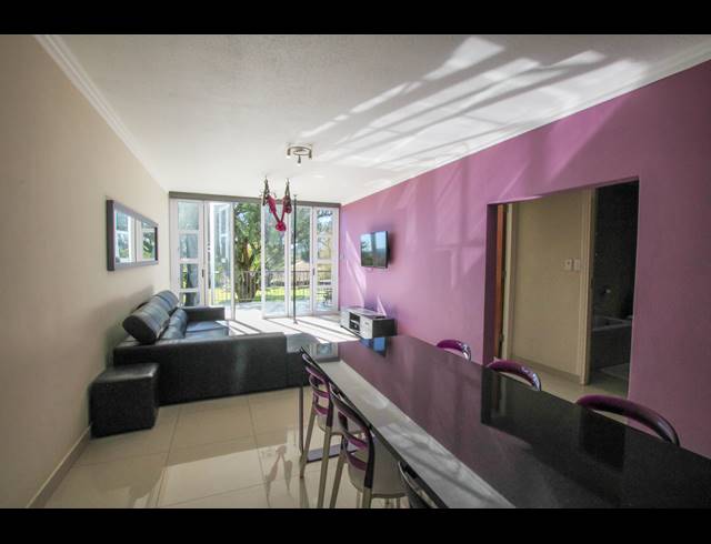 2 BEDROOM APARTMENT TO LET IN BEDFORD GARDENS